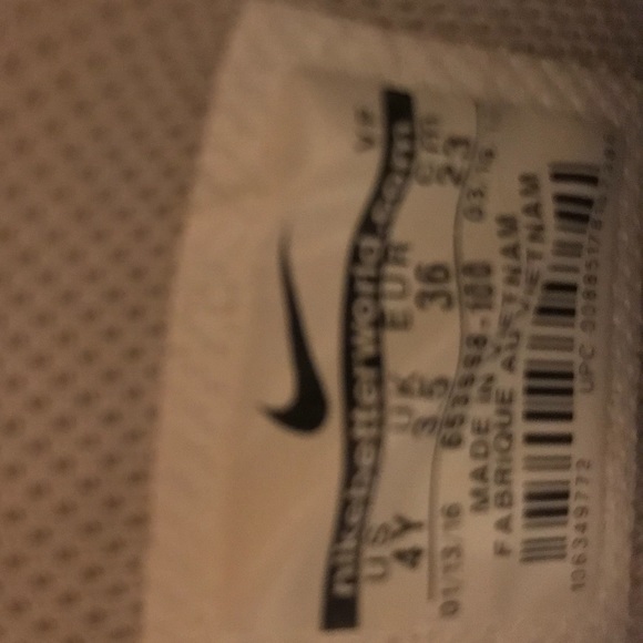 Nike Air Force ones. Practically new. - Picture 7 of 8